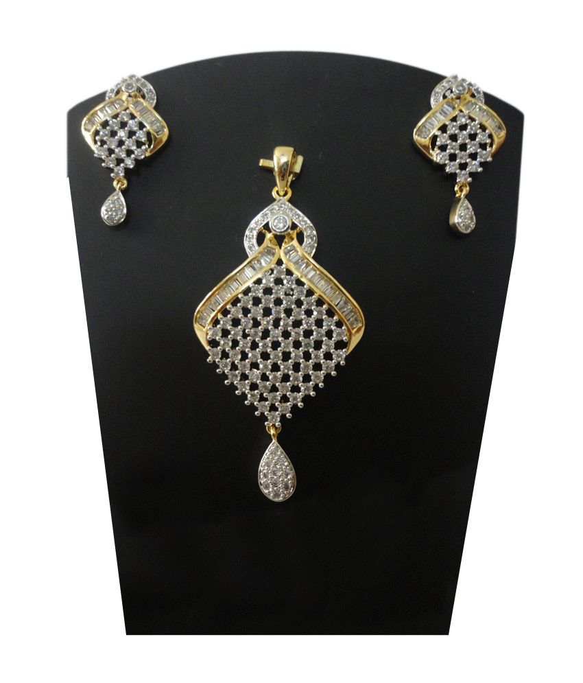 Sty Lyn Jewels Gold Antique American Diamond Pendant Set
