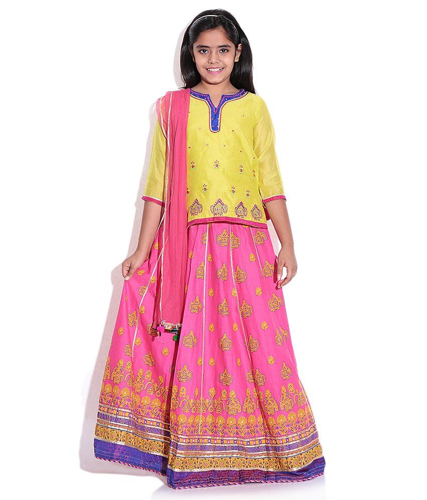 Pink best sale lehenga snapdeal