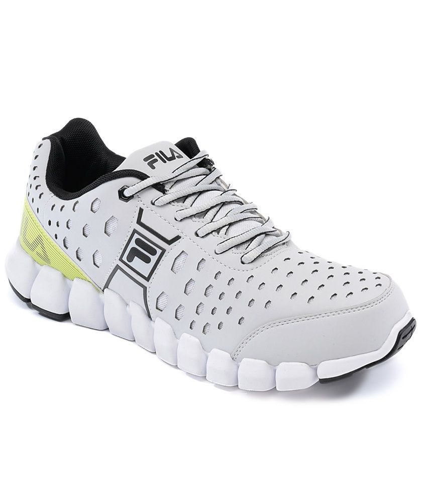 fila white and grey sports shoes