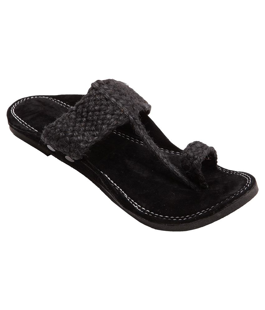 Kolhapuri discount black chappal