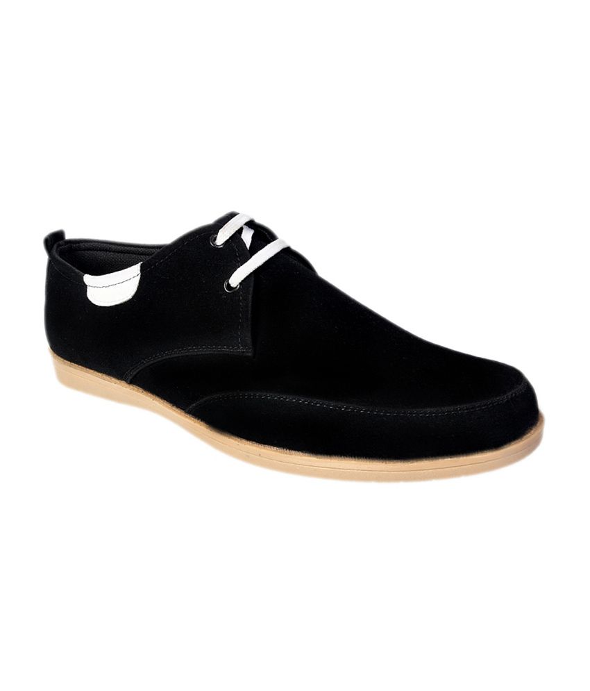 OFF on Relaxo Boston Black Casual Shoes 