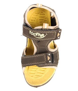 Liberty Footfun Trendy Brown Sandals