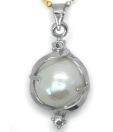 OPS. Pleasant Classy Pearl Pendant DSNP41-C