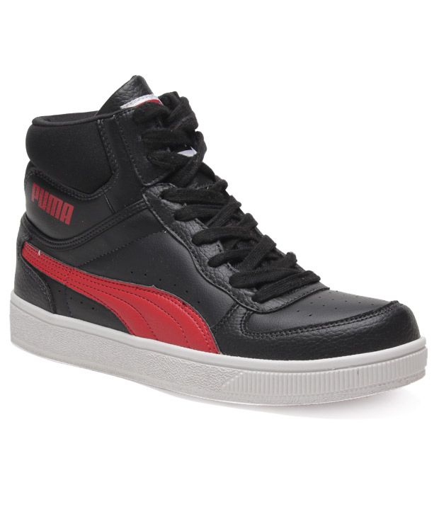 black ankle length sneakers