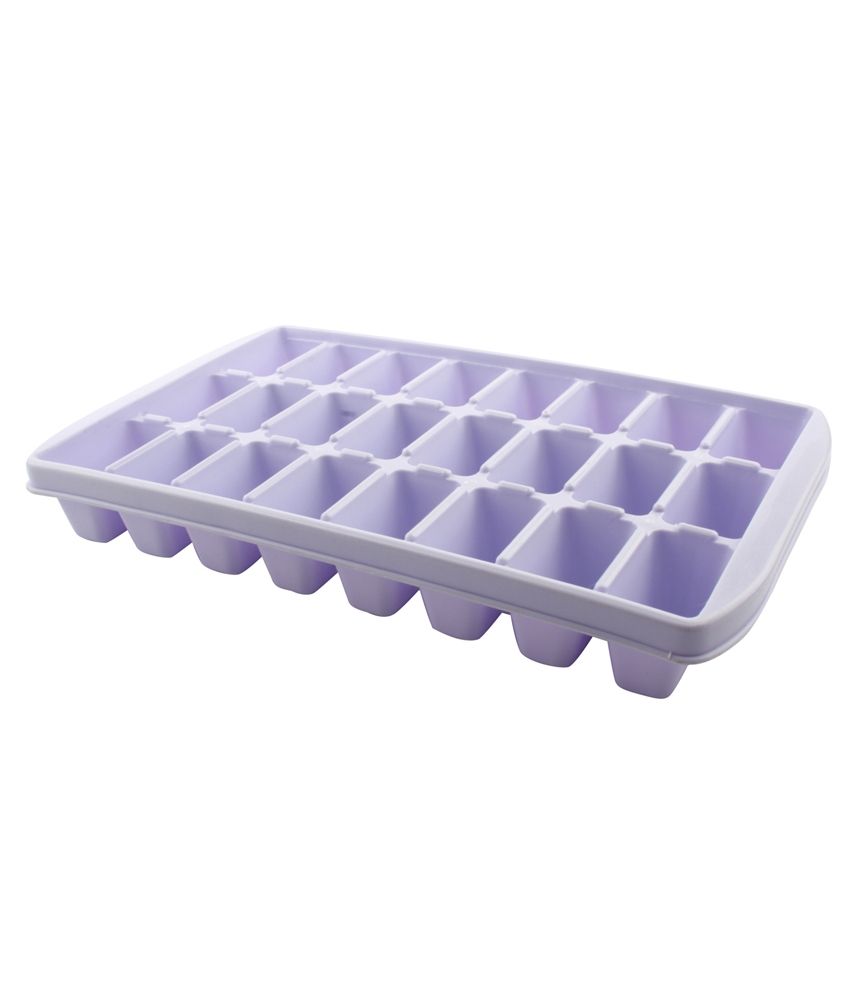 G-Pet Food Grade Plastic Ice trays available at snapdeal for Rs.127