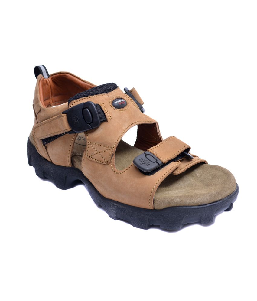 snapdeal woodland sandals