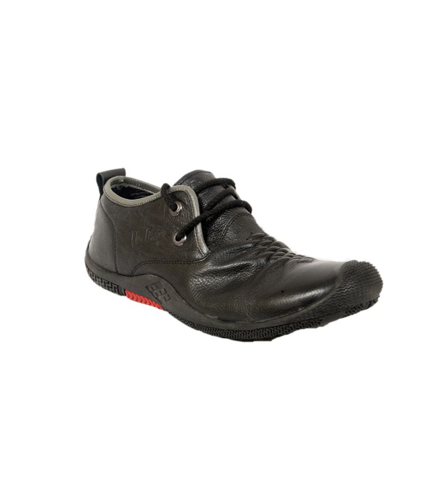 lee cooper casual shoes black