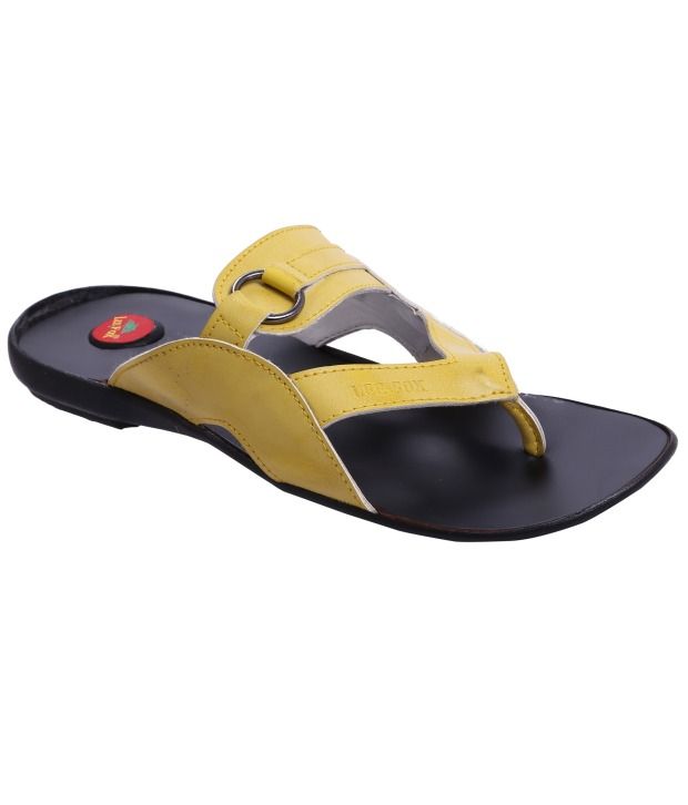 30 OFF on Lee Fox K lee Yellow Slippers For Men on Snapdeal