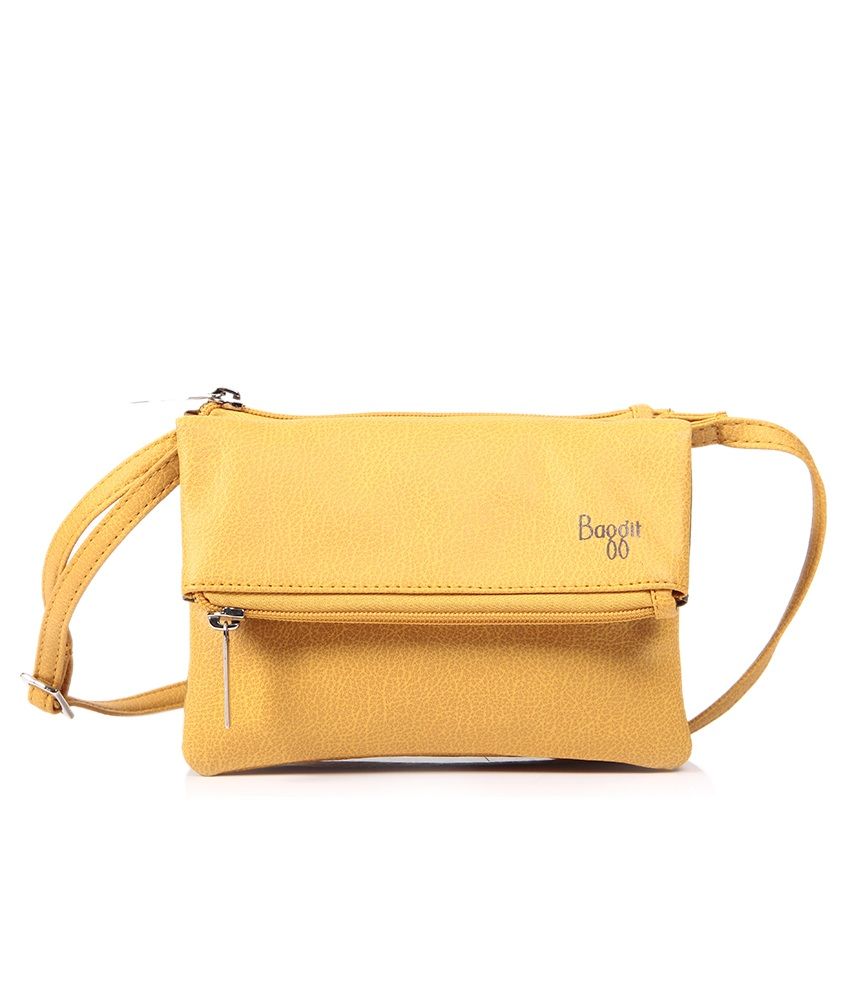 Baggit sling store bags snapdeal