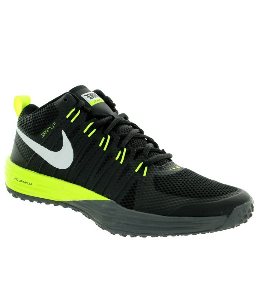 nike black sports shoes women