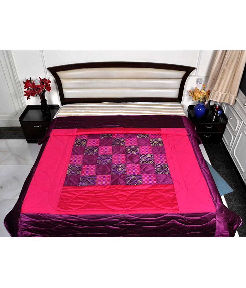 Lal Haveli Double Silk Abstract Quilts at snapdeal