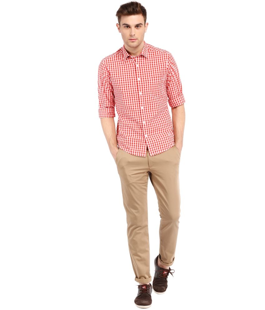 beige chinos outfit mens