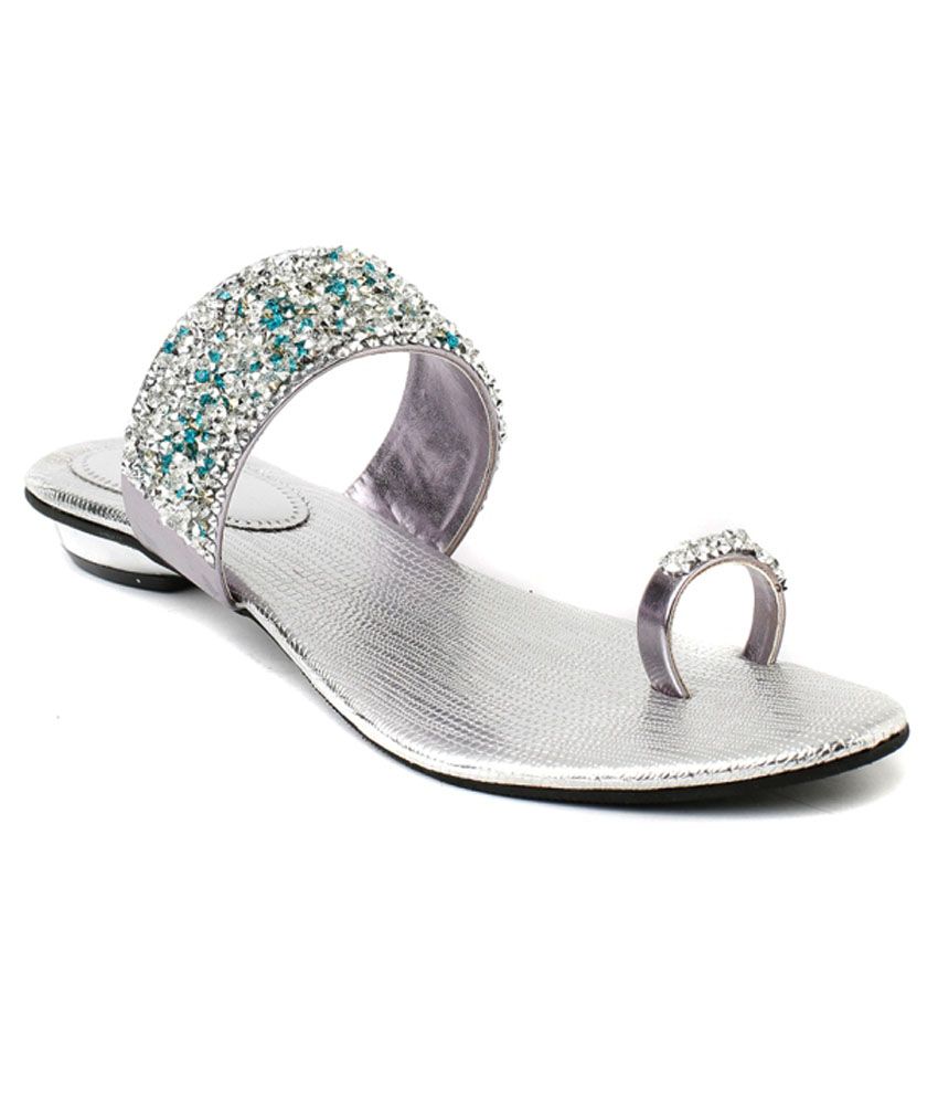 flat silver shoes size 8