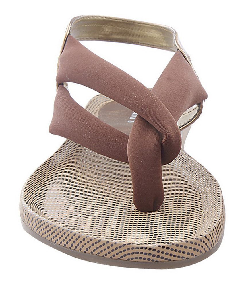 DEVEE Trend's BROWN Flat Sandals Price in India- Buy DEVEE Trend's ...