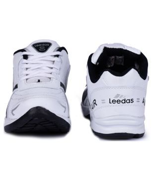 leedas sports shoes