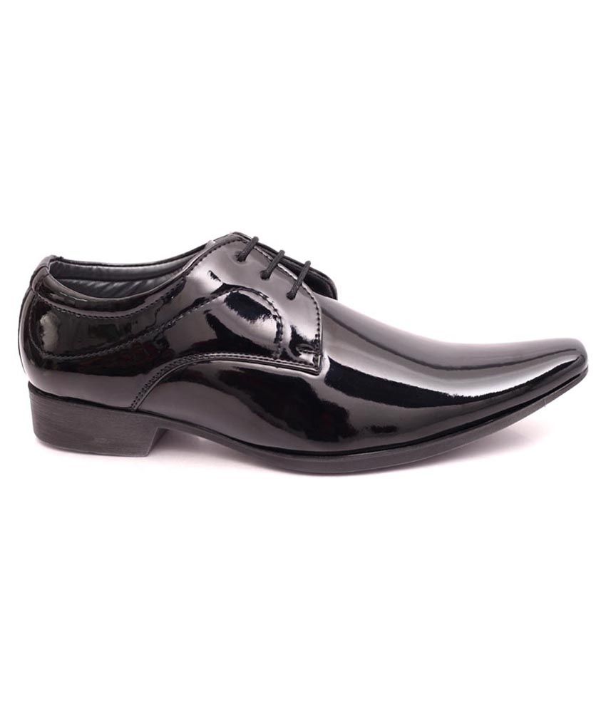 black formal heel
