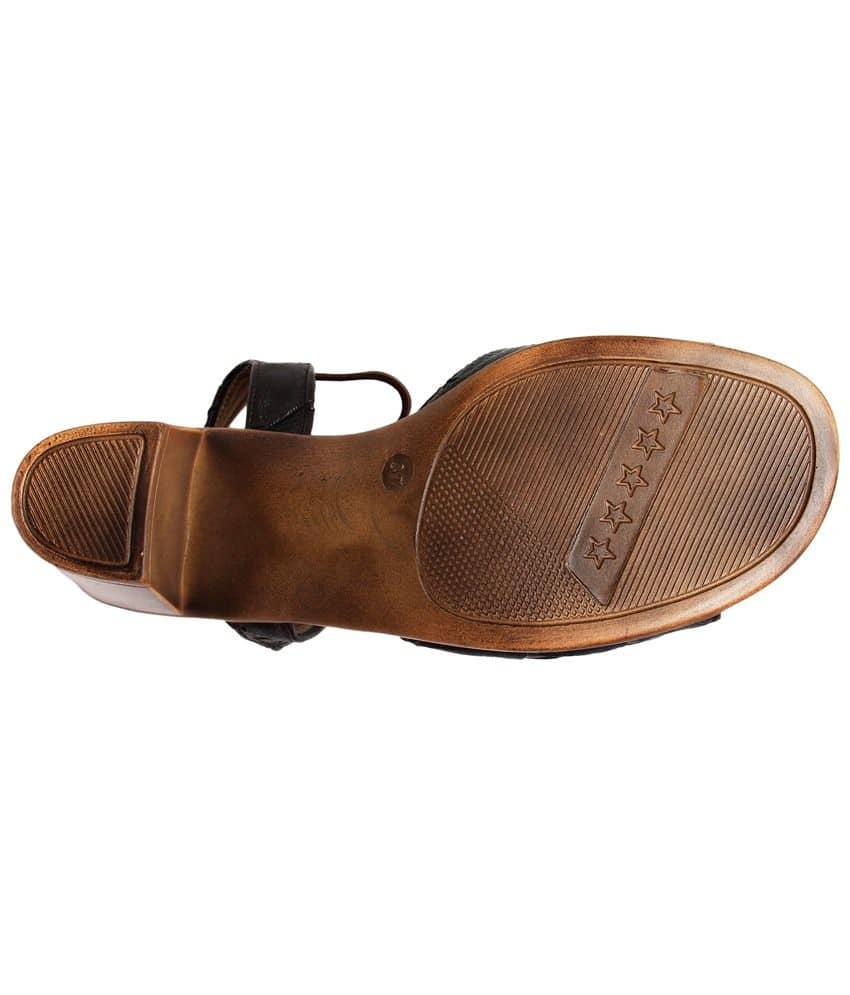 women's brown heeled sandals