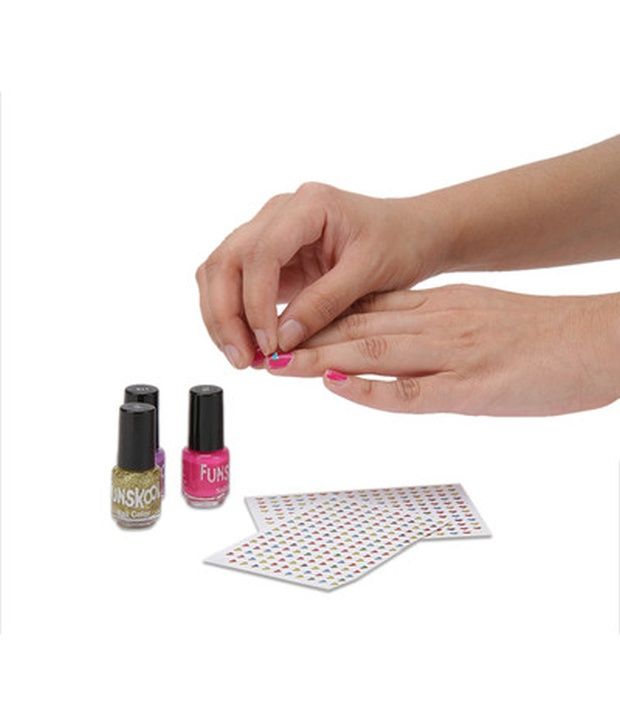 Funskool Nail Art Parlour Set Buy Funskool Nail Art Parlour Set