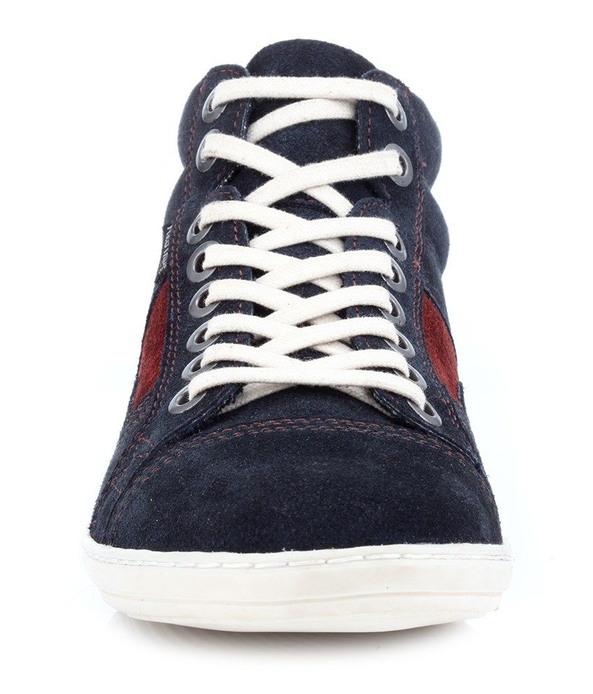 red tape blue shoes