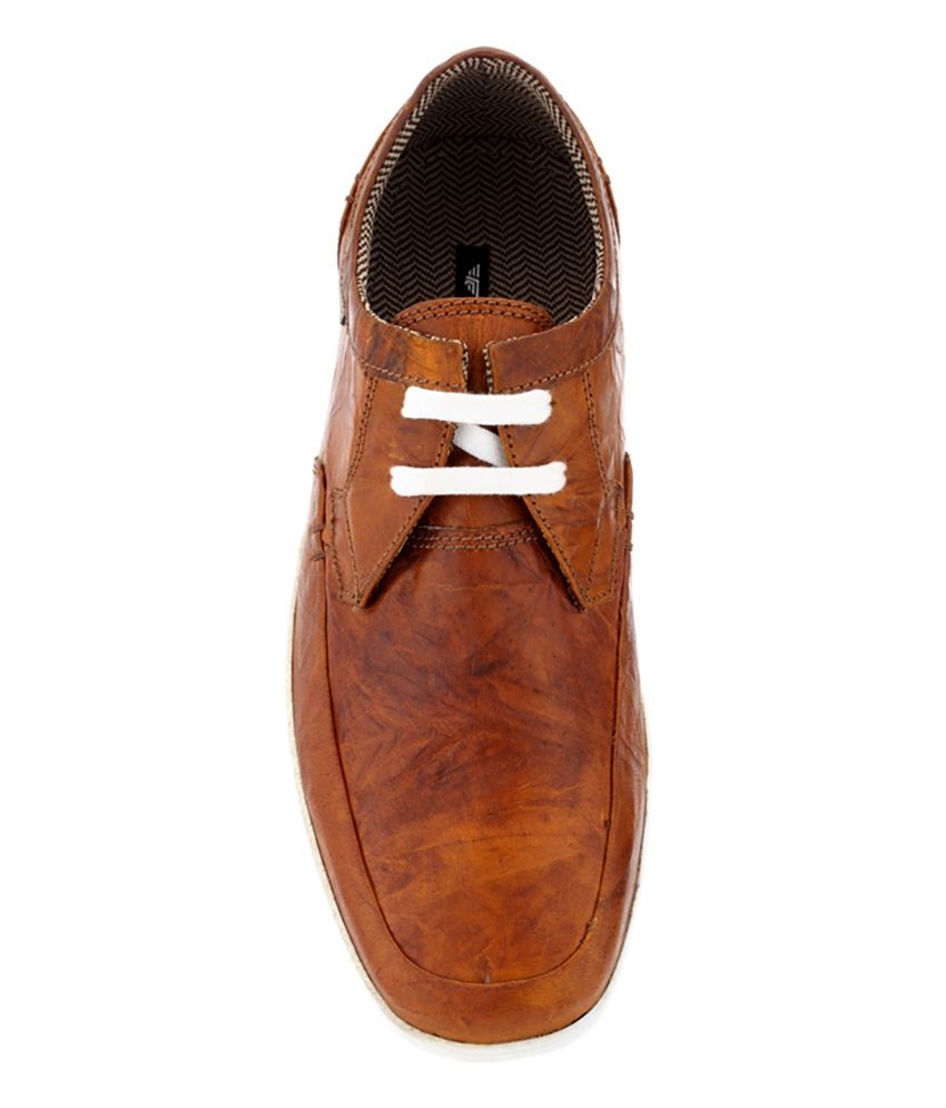 red tape tan shoes