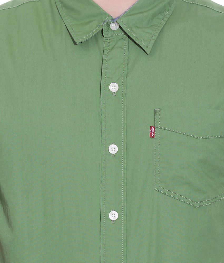 levis tshirt green