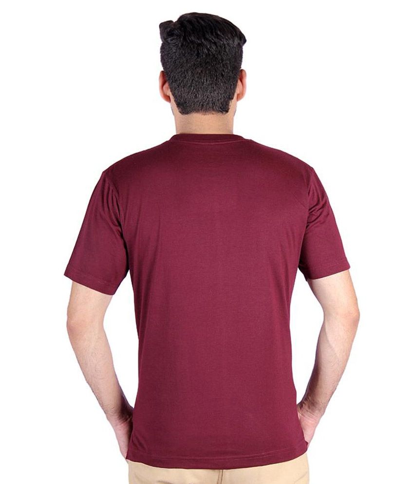 maroon round neck t shirt