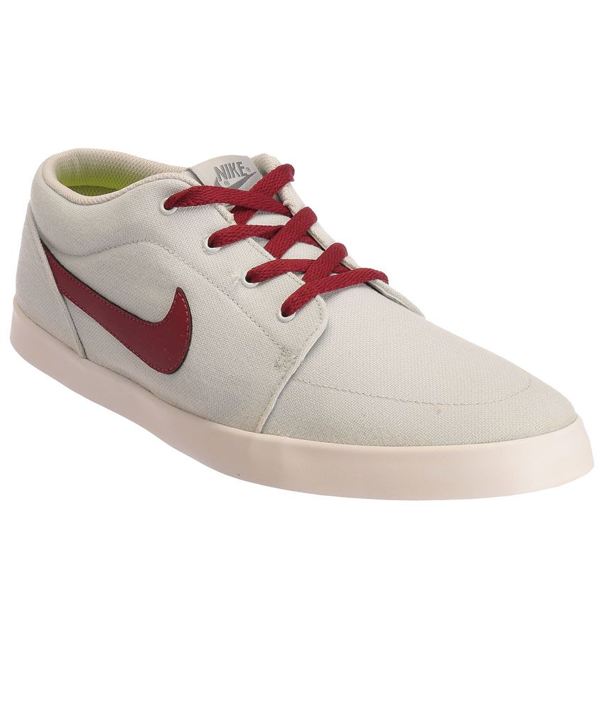 Nike White Sneaker Shoes - Buy Nike White Sneaker Shoes Online at Best ...
