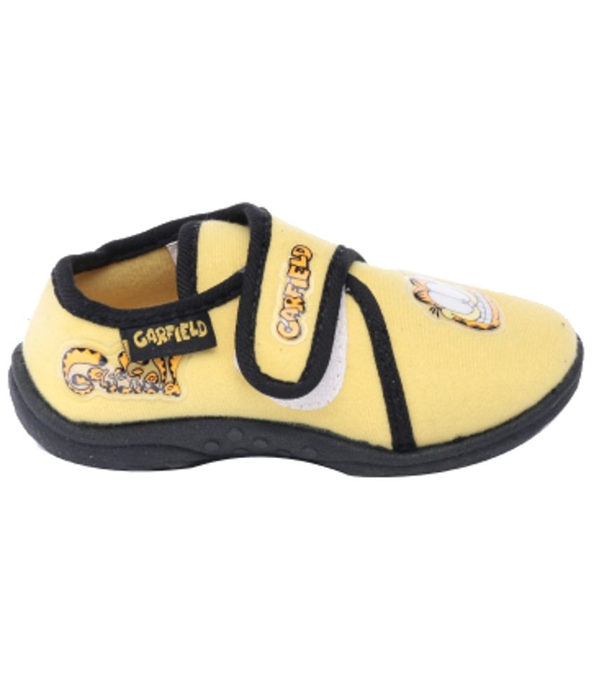 Garfield Cute Yellow Casual Shoes For Kids Price in India Garfield Cute Yellow Casual Shoes For Kids Price in India