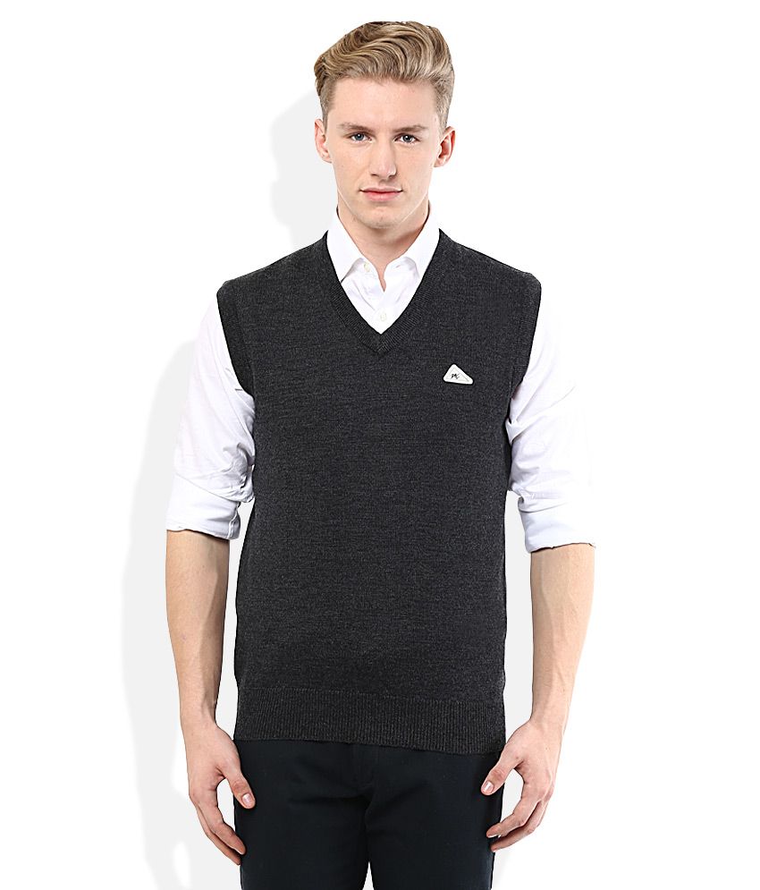Monte Carlo Grey V-Neck Solids Men 