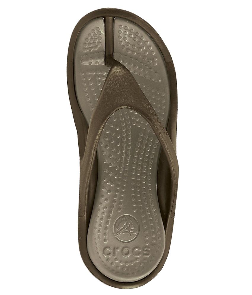 crocs slippers brown
