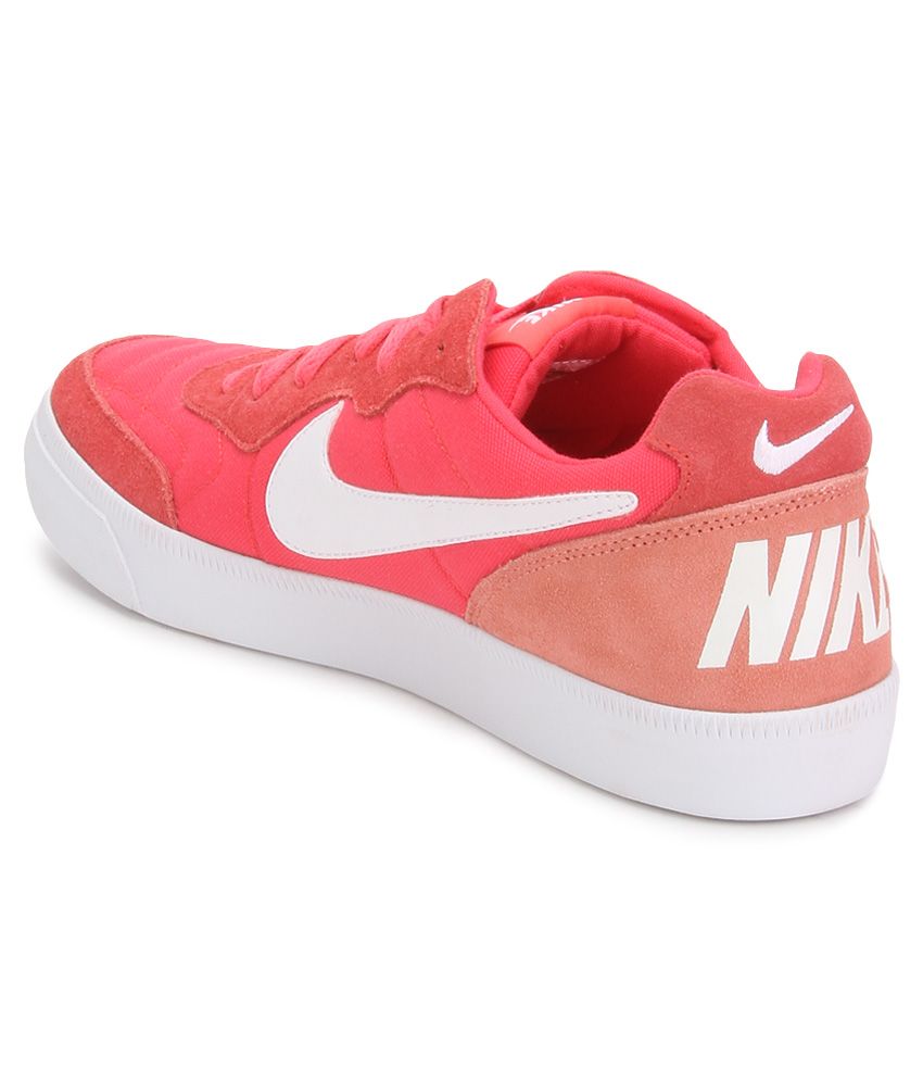 nike pink tiempo