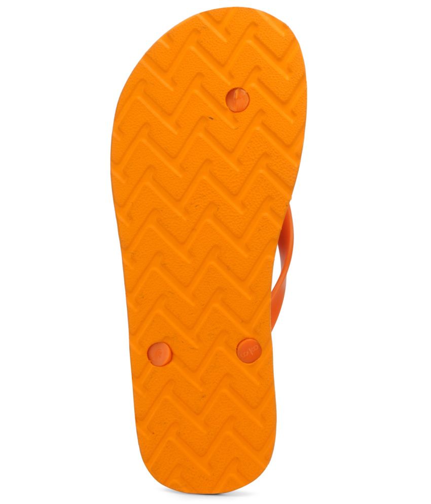 Freetoes Orange Flip Flops Price in India- Buy Freetoes Orange Flip ...
