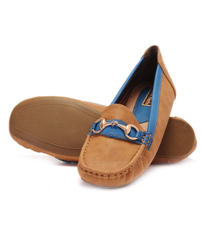 tan flat loafers