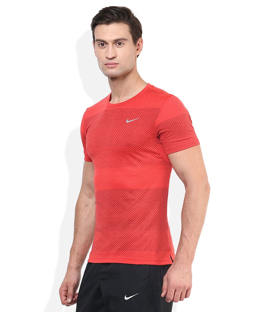 Nike Red Round Neck Half Sleeves Basics T-Shirt - Buy Nike Red Round ...