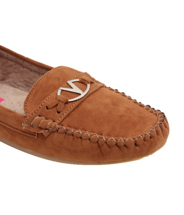 bucik beige loafers