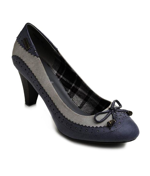 midnight blue pumps