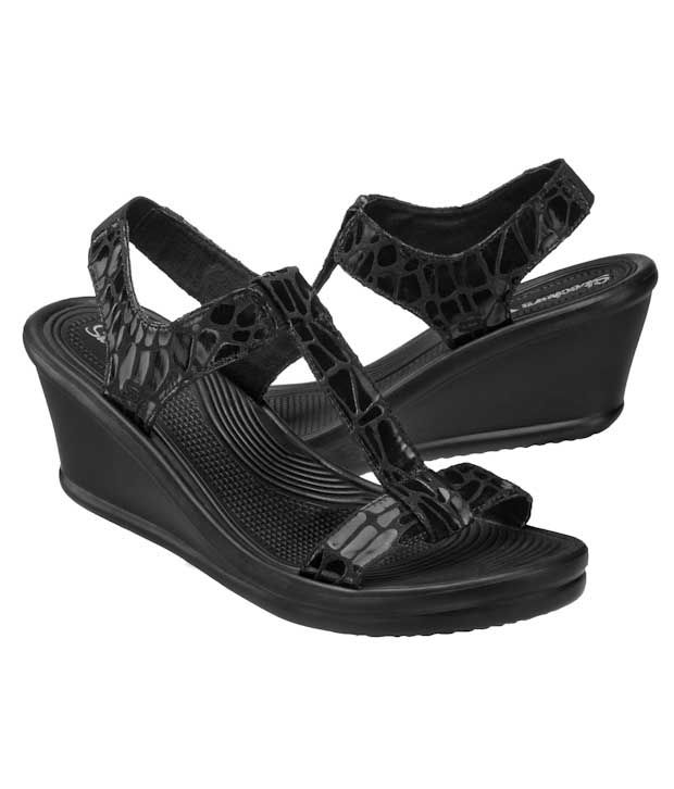 small heel black wedges
