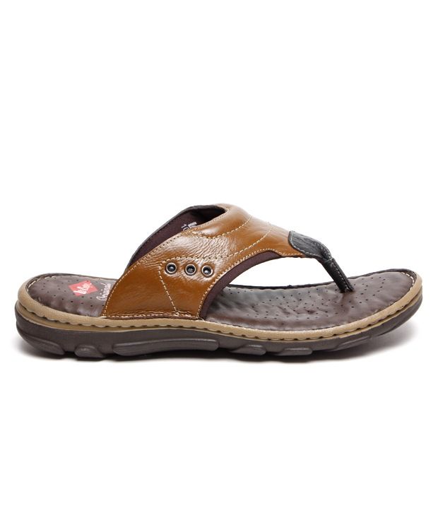 Lee Cooper Smart Tan Thong Slippers Price in India- Buy Lee Cooper Smart Tan Thong Slippers 