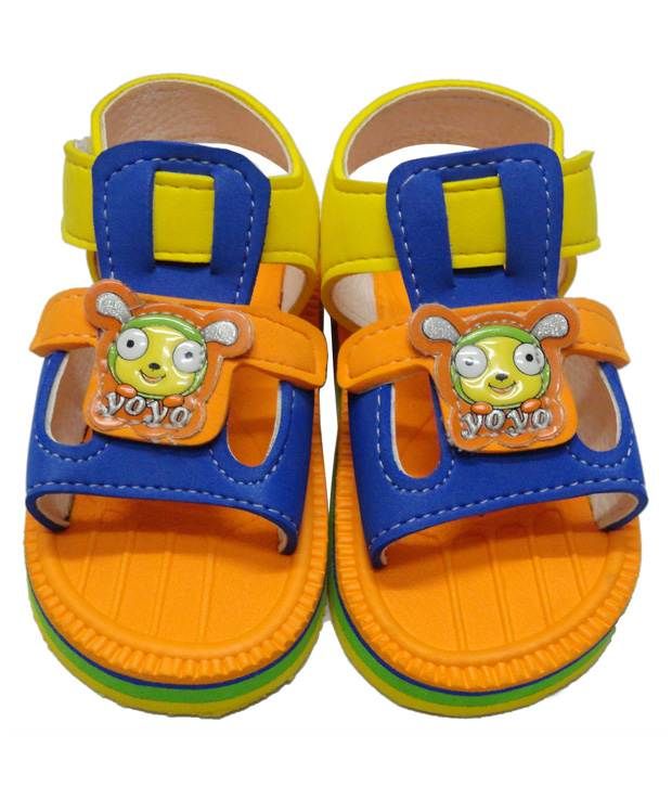 yoyo sandals