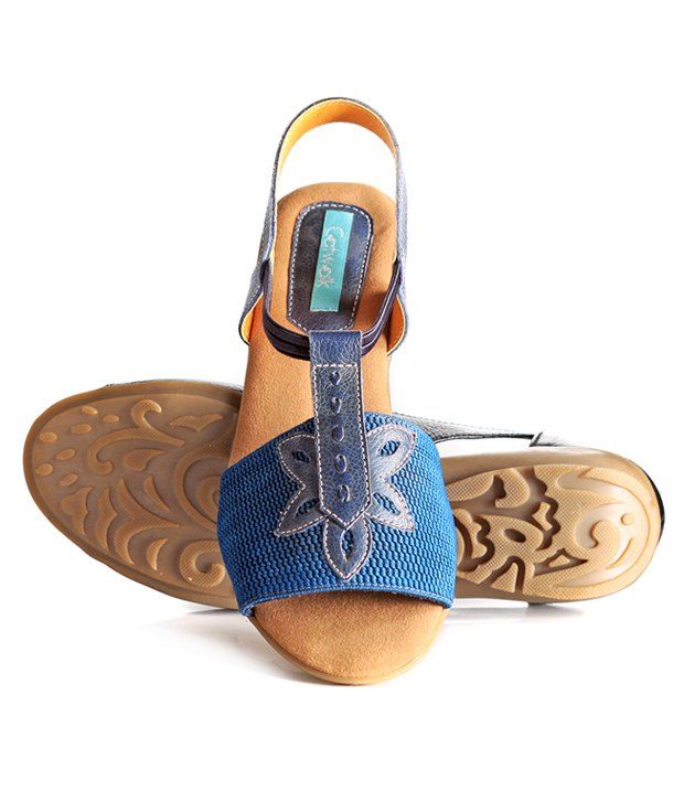 womens blue flat sandals