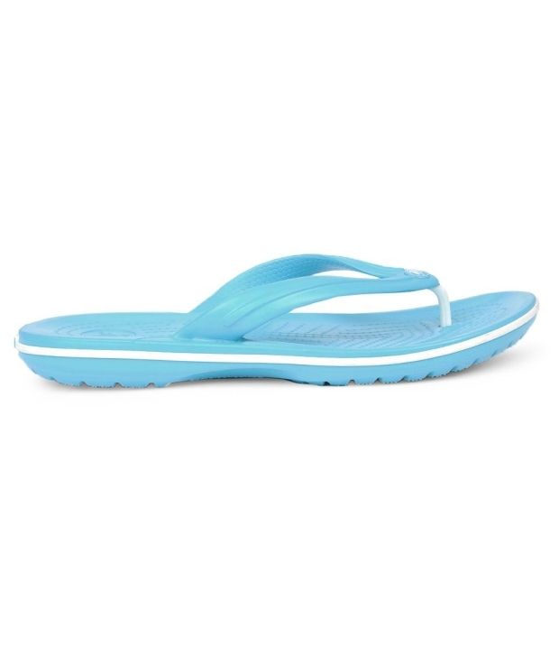 crocs blue flip flops