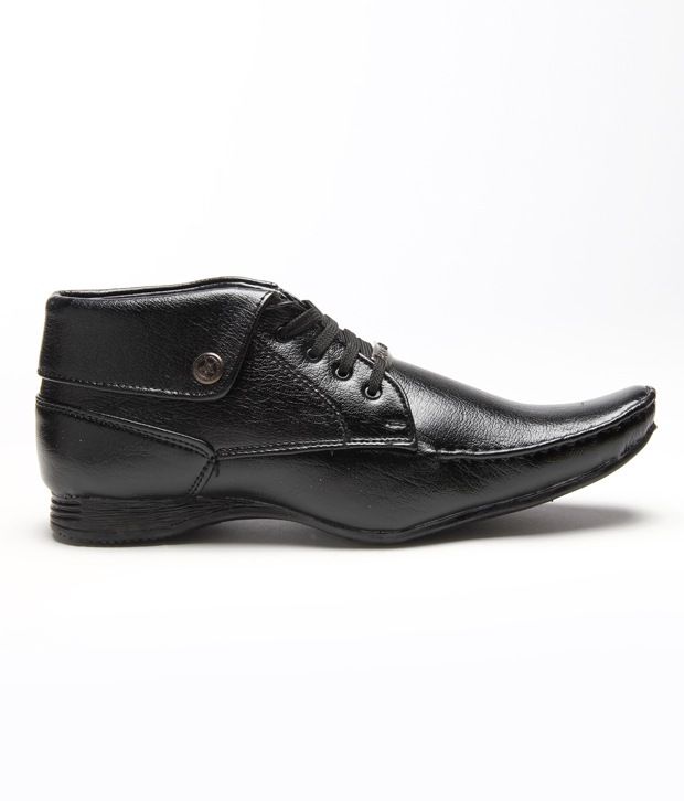 black ankle length shoes