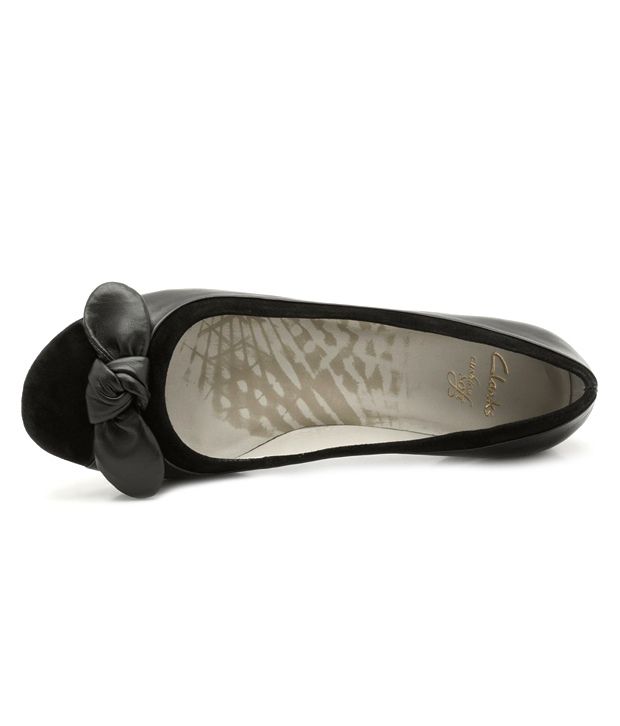 Clarks Discovery Cove Black Leather Ballerinas Price In India Buy Clarks Discovery Cove Black 3686