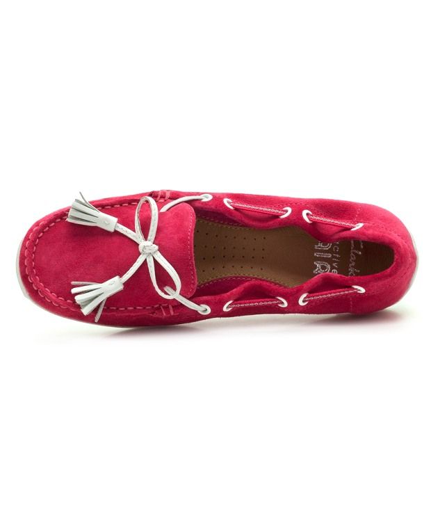 clarks clearance buzz