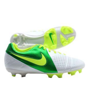 nike ctr studs