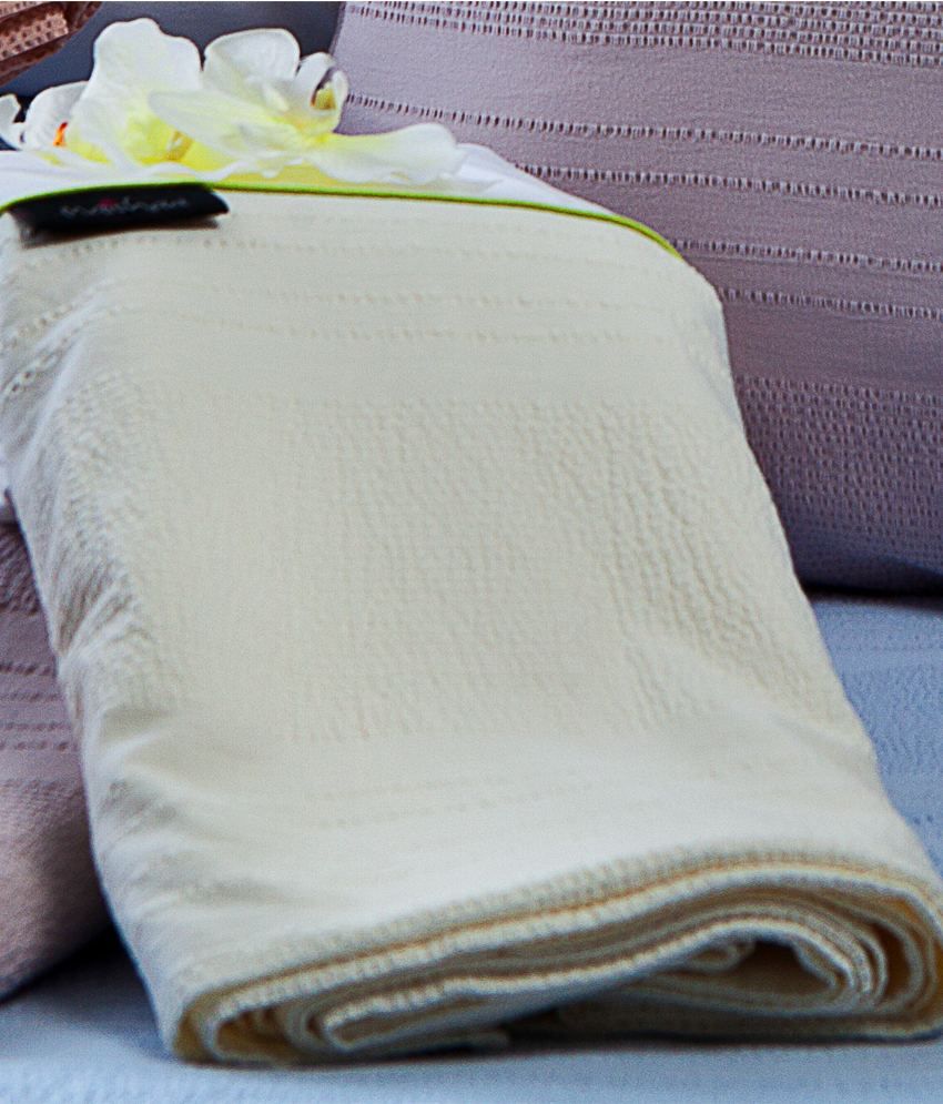 Maishaa Seersucker Cream King Size Bed Sheet Buy Maishaa Seersucker