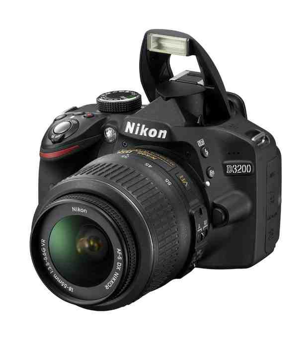 Nikon D3200 with 18-55mm Lens