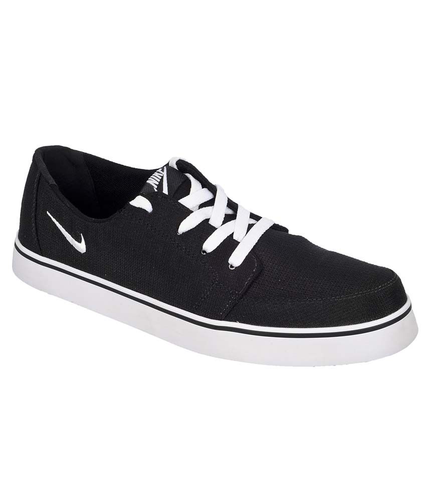 nike black sports shoes