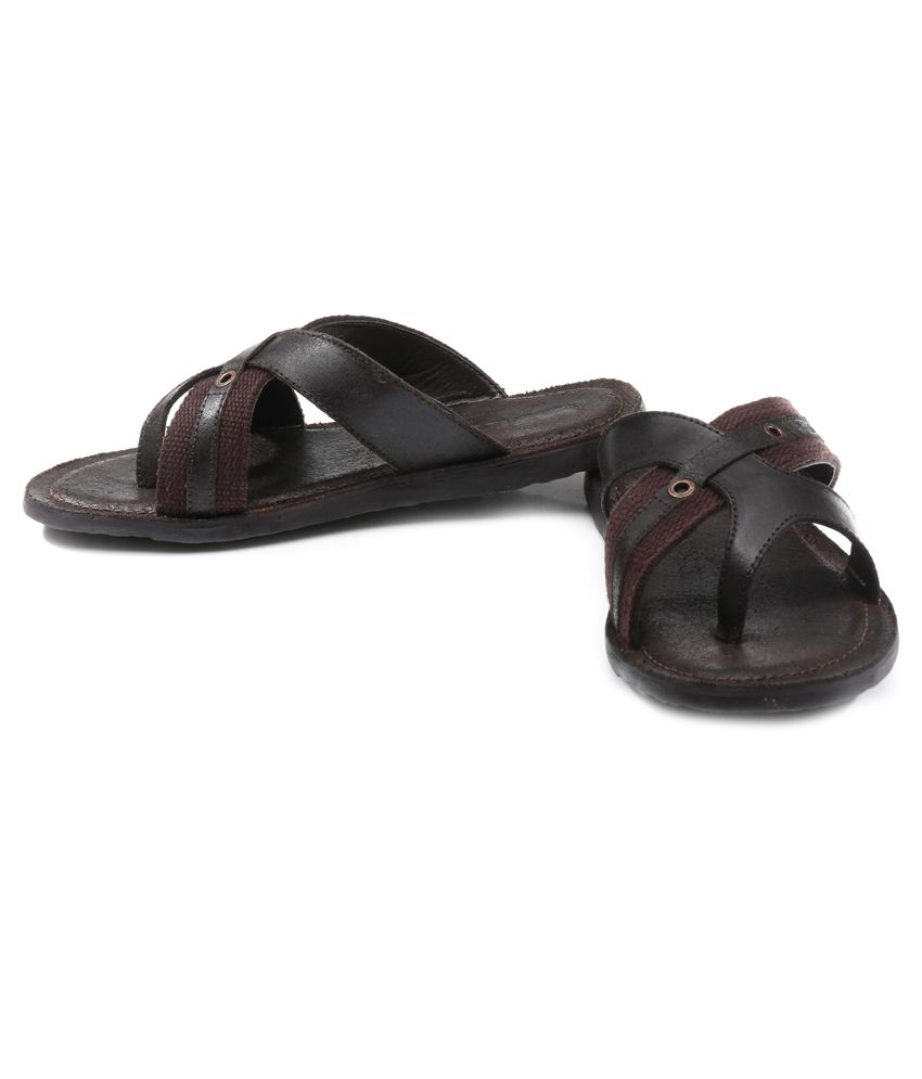 Gas Brown Slippers (Surge) Price in India- Buy Gas Brown Slippers ...