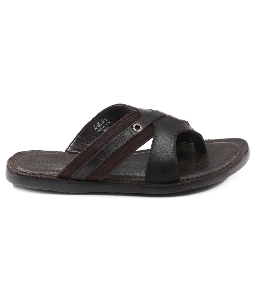 Gas Brown Slippers (Surge) Price in India- Buy Gas Brown Slippers ...